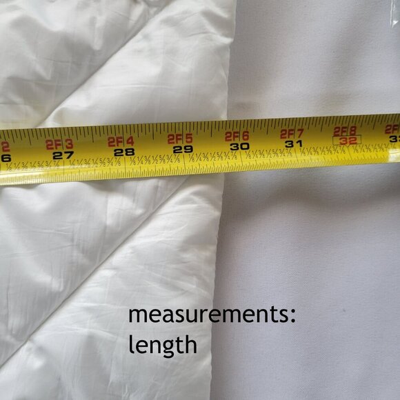 Kenneth Cole New York Women’s Lightweight White Contrast Puffer Coat (Size: M) - Picture 16 of 16